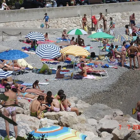 Ruhige Tourismusmoeblierung Mit Balkon Und Pool By Interhome 로퀴에브륀캡마르탱
